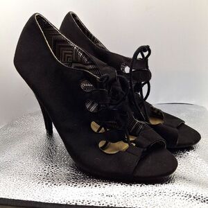 Christian Siriano Women's Witchy Heels Black Faux Suede Lace Up Open Toe Size 12